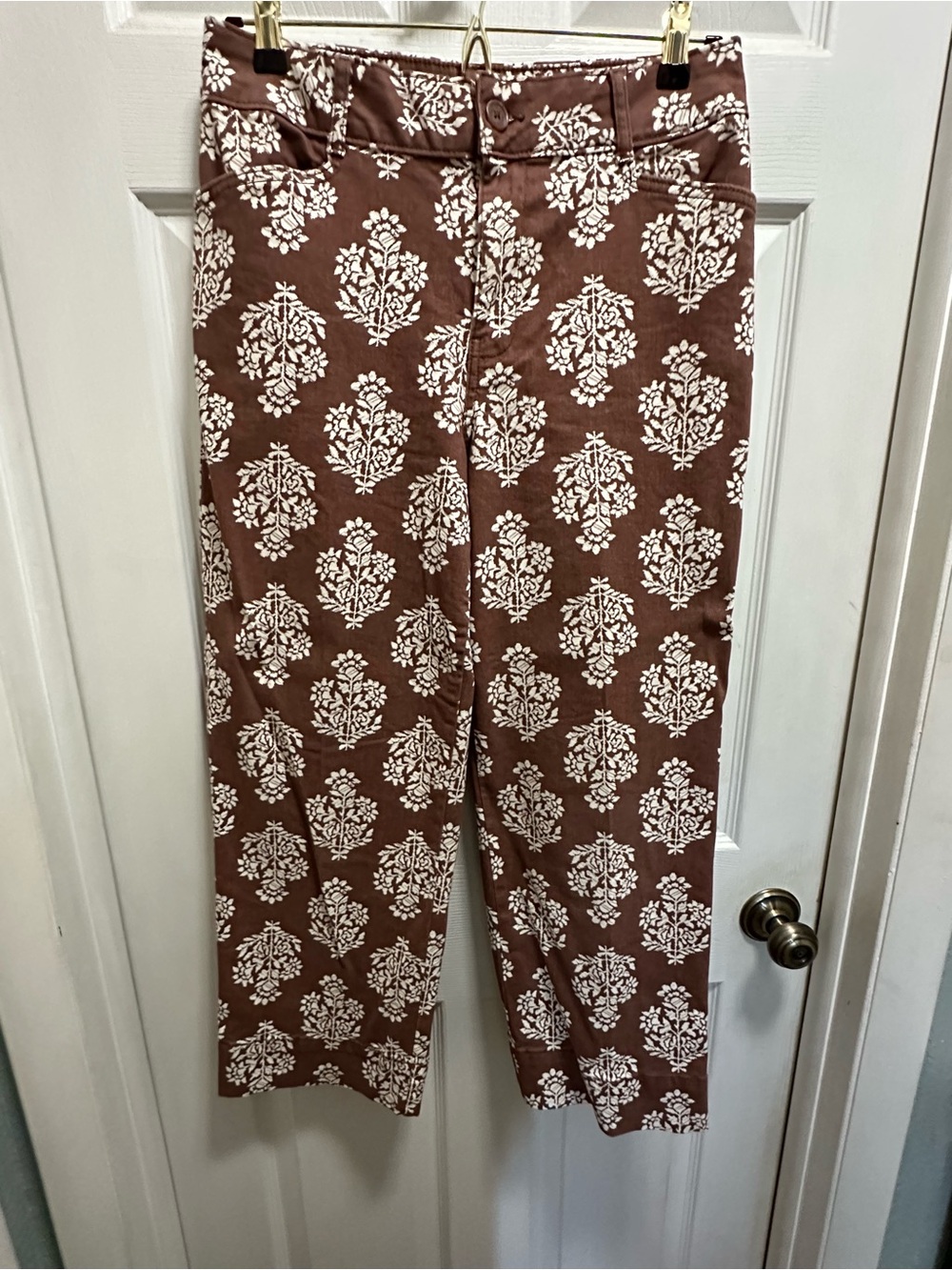 bagatelle Brown and White Floral Crop Pants